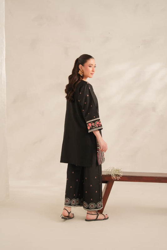 Black Roll-2PC Embroidered lawn
