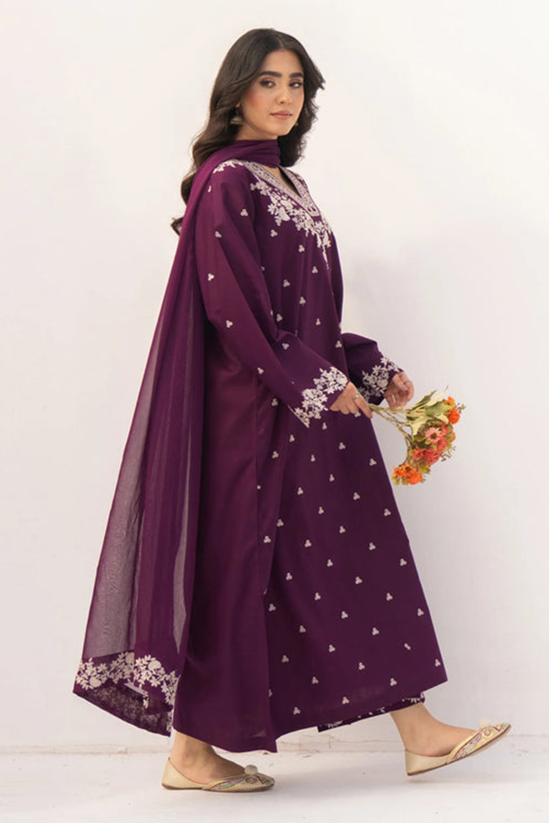 Amber 3 Piece Embroidered Lawn