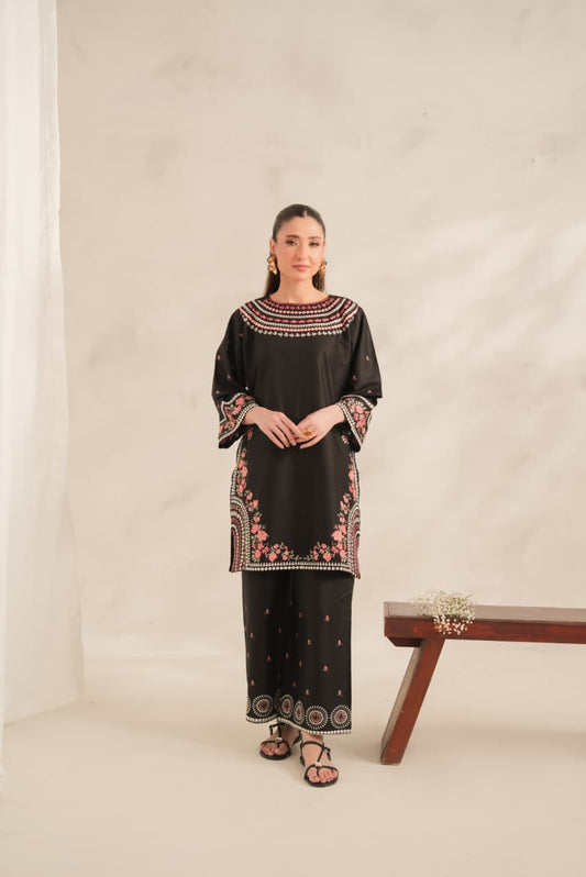 Black Roll-2PC Embroidered lawn
