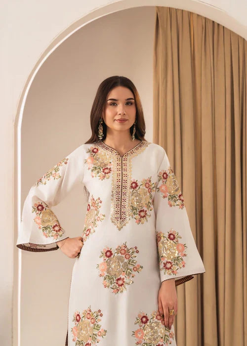 Alaya Embroidered Neck Detail on Lawn Shirt by Shai Noor Pakistan